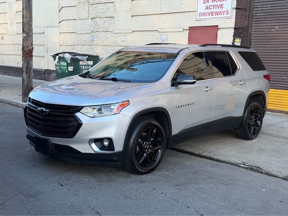 2019 Chevrolet traverse LT Sport Utility 4D