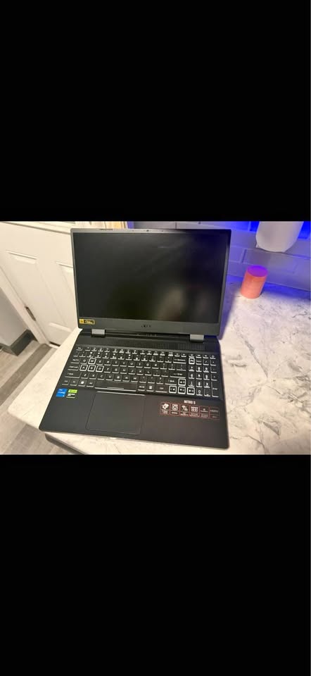Great Gaming laptop basically new