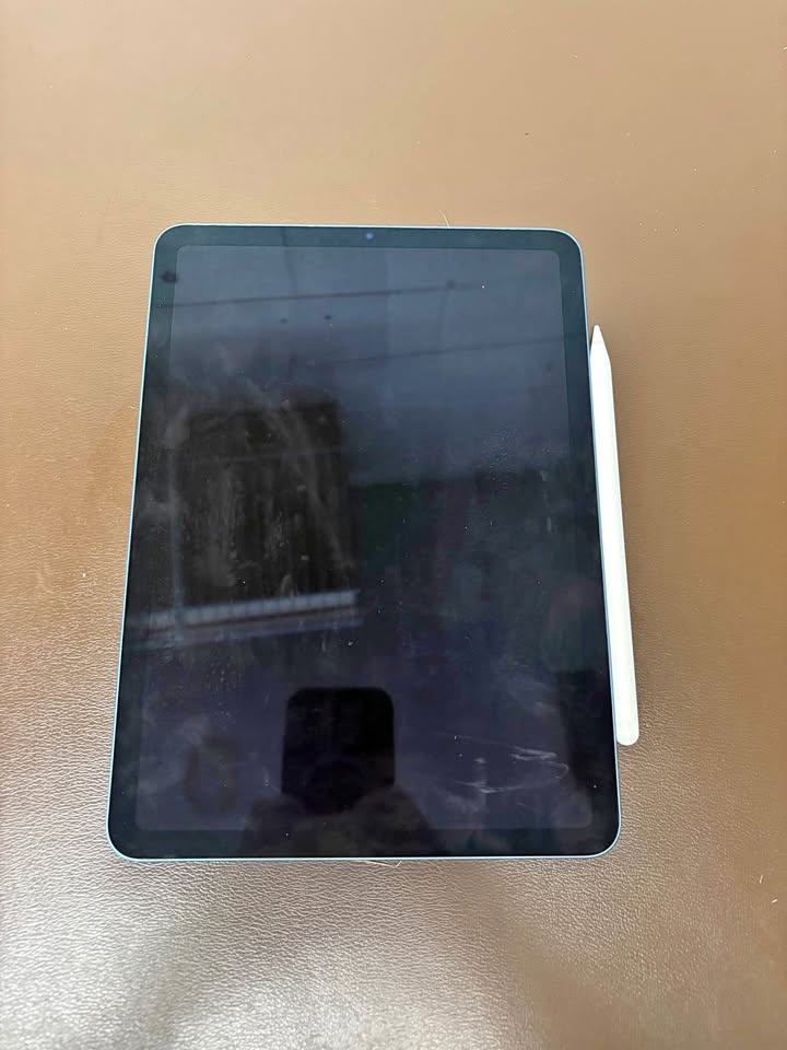 Apple iPad Air (5th generation) with Apple Pencil(2nd generation)