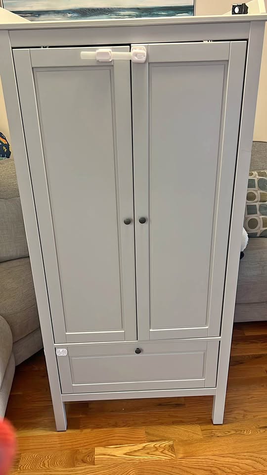 IKEA SUNDVIK Wardrobe