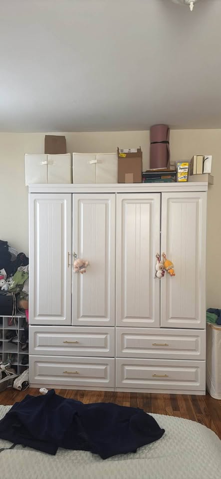 Double wardrobe